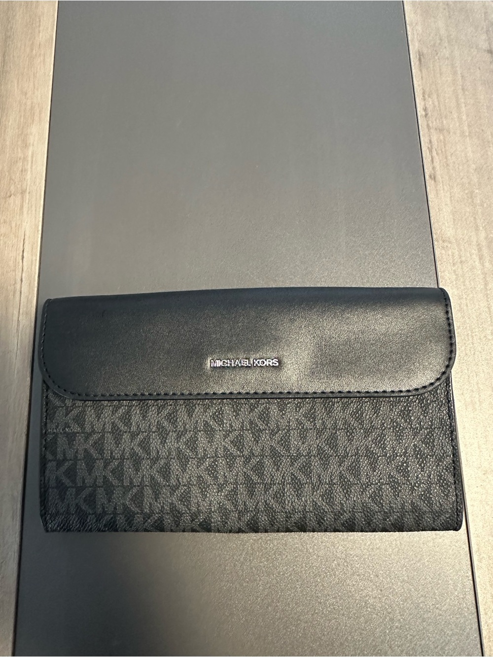 Michael Kors Black and Silver Wallet NWOT